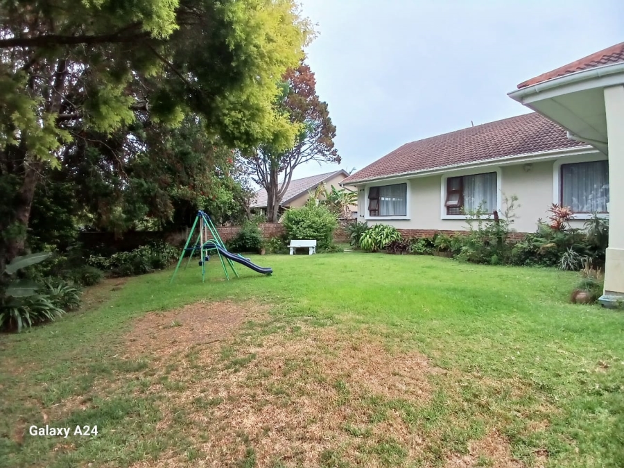 5 Bedroom Property for Sale in Beacon Bay Eastern Cape